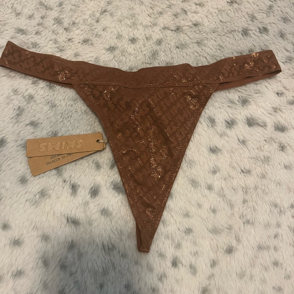 NWT Skims Logo Mesh Thong  size XXs original price $18 - New